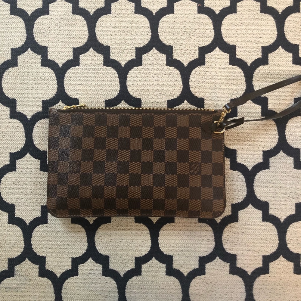 ⭐️ Louis Vuitton Damien Ebene Pochette ⭐️